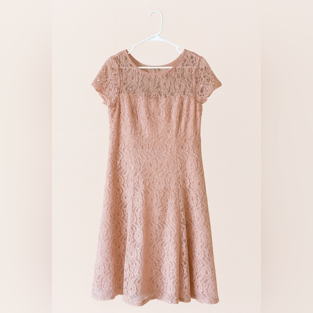 SLNY Pink Lace Sequin Fit & Flare Midi Dress Women’s Size 8 NWT